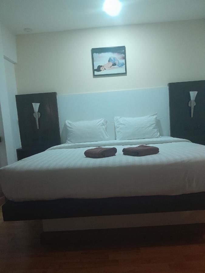 Zen Hotel @18 กรุงเทพมหานคร ภายนอก รูปภาพ
